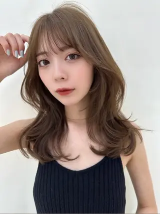 セミロング カラー 美髪ストレート 川本雄己のヘアスタイル