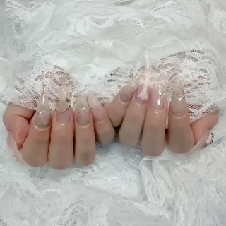 ネイル LANA NAILのネイルデザイン