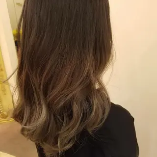 セミロング カラー 美谷添(ミヤゾエ) まどか大人ヘアサロンのヘアスタイル