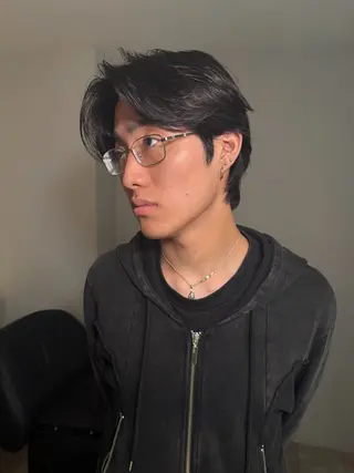 ショート パーマ メンズ センターパート特化 井上健太のヘアスタイル