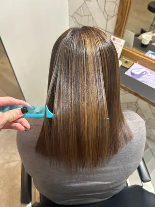 ショート カラー 傷ませないカラー ✨髪質改善✨レオンのヘアスタイル