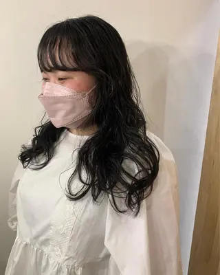パーマ 小西 美帆のヘアスタイル