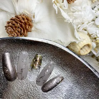 ネイル Tielu Yukiのネイルデザイン