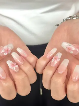 ネイル diar blue 🩵ayanaのネイルデザイン