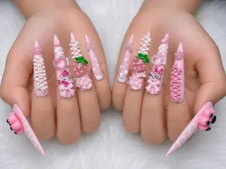 ネイル Mira Nail Studioのネイルデザイン