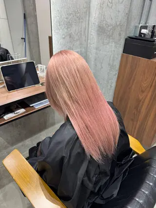 セミロング カラー ホワイトブロンド RIKUTOのヘアスタイル