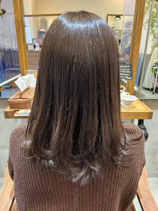 セミロング カラー 若狭 彩花のヘアスタイル