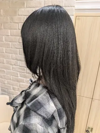 ロング カラー 佐々木 萌のヘアスタイル