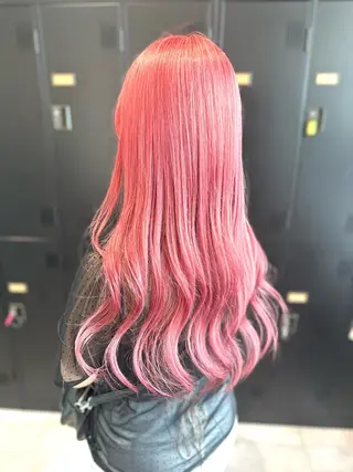 ロング カラー LUCK 本厚木店のヘアスタイル