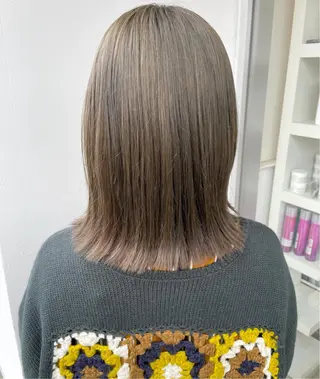 ミディアム カラー mir MIYUのヘアスタイル