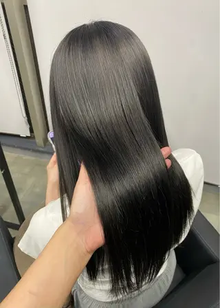 カラー 𝗮𝘆𝘂𝗺𝗶 ハイトーン🎀のヘアスタイル