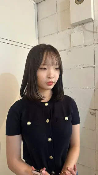 ミディアム yamasaki momoaのヘアスタイル