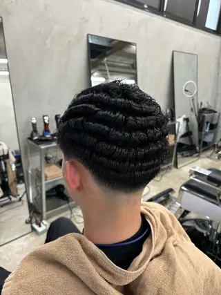 ショート パーマ メンズ 矢崎 裕哉のヘアスタイル