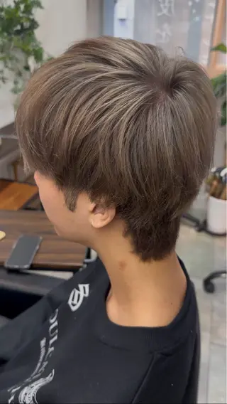 ショート カラー メンズ 三宅 亨表のヘアスタイル