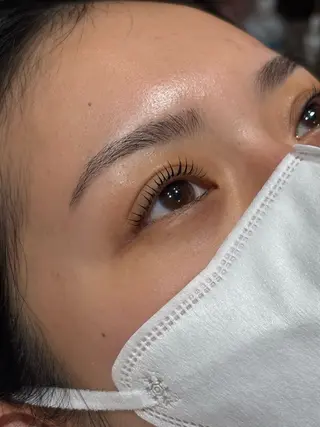 マツエク・マツパ 橋野 凜のヘアスタイル