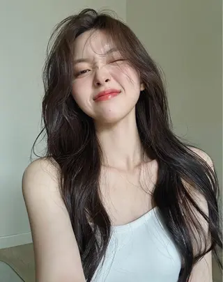 ロング 韓国✖️網紅🖤 パーマYURIYAのヘアスタイル