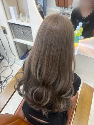 ロング カラー ぴんく髪の美容師🎀 🖤ゆうなのヘアスタイル