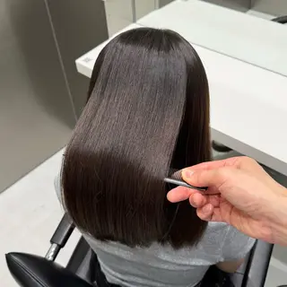 セミロング 美髪職人あお🦕 髪質改善|原宿のヘアスタイル