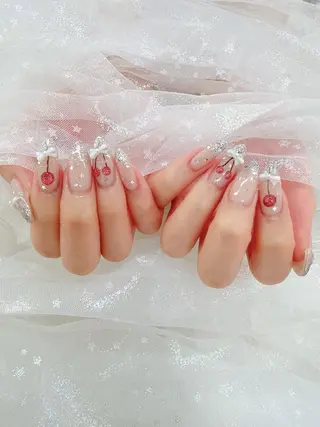 ロング ヘイシ ユウカのネイルデザイン