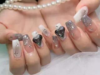 ネイル lucky nail 歌舞伎町のネイルデザイン