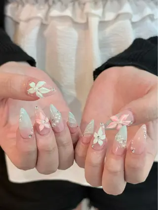 ネイル Nihonthy Nail 新宿のネイルデザイン