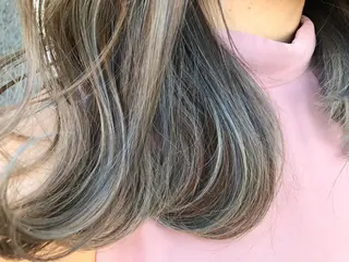 セミロング カラー Oopsレイヤー 加藤澄都のヘアスタイル