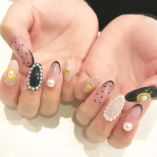 ネイル 板垣 綾乃のネイルデザイン