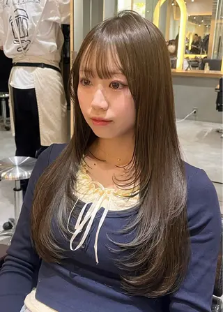 ロング カラー 顔周りカット/ 透明感カラー/ユイのヘアスタイル