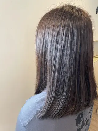 セミロング 仁木 彩奈のヘアスタイル