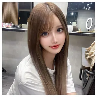 ロング カラー ショート・ハイトーン ズーキーのヘアスタイル