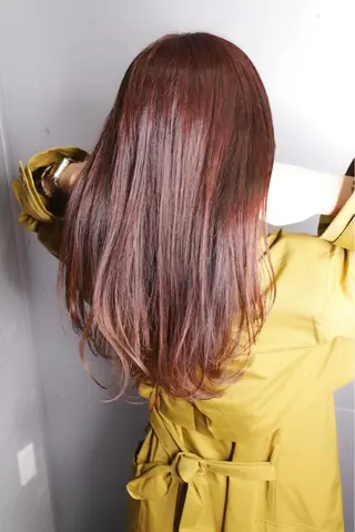 ロング カラー 吉本 知弘のヘアスタイル