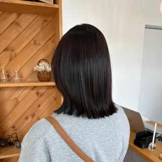 カラー 岩田 樹美のヘアスタイル