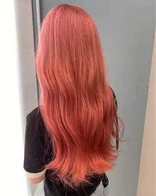 セミロング カラー 横尾 歩のヘアスタイル