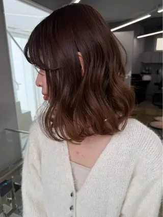 ミディアム カラー 愛莉/ラベンダー/ ベージュ/ブラウンのヘアスタイル