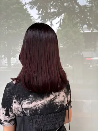 セミロング カラー 🍓ブリーチカラー 🎀nene🍓のヘアスタイル