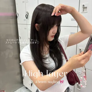 ロング カラー 抜け感レイヤー︴ ニュアンスカラーのヘアスタイル