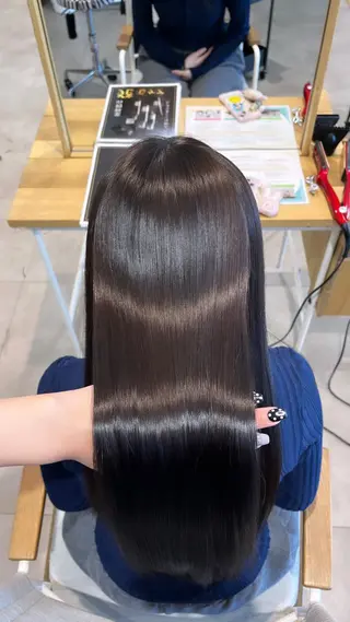 ロング 髙橋 美妃のヘアスタイル