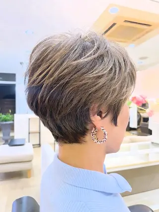 ショート カラー 小酒井 智洋のヘアスタイル