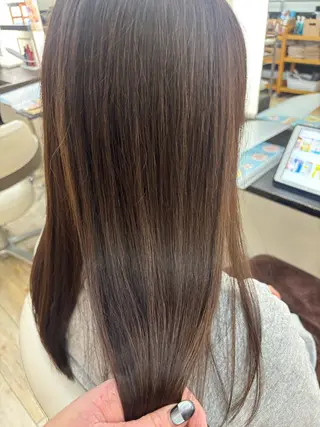 ロング カラー ルプラボウ 石黒よう子のヘアスタイル