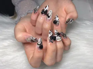 ネイル Chiara 長さだしのネイルデザイン