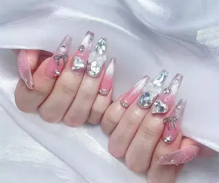 ネイル 🎀M nails✨ ビューティーのネイルデザイン