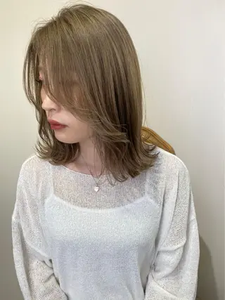 ショート 久保 明日香のヘアスタイル