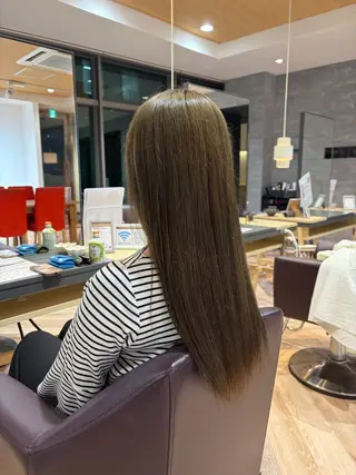 カラー 菊地 楓のヘアスタイル