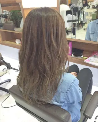 セミロング ロング カラー 青木 茂樹⭐️ 透明感カラーのヘアスタイル