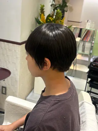 ショート 緑川 瑠奈のヘアスタイル