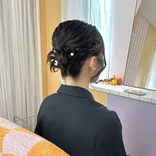 ミディアム ヘアアレンジ 美の間 杏寿 ヘアセットサロンのヘアスタイル