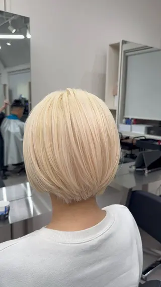 ショート カラー ✨錦糸町ブリーチ/ ホワイトカラー皇気✨のヘアスタイル