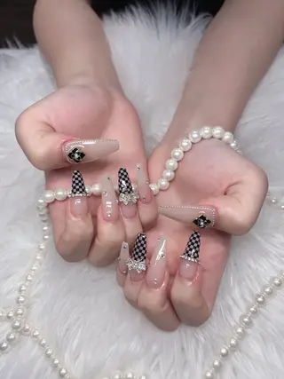 ネイル 心斎橋Mione nail salonのネイルデザイン