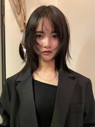 ミディアム SITY. NENE /カラーモデルのヘアスタイル