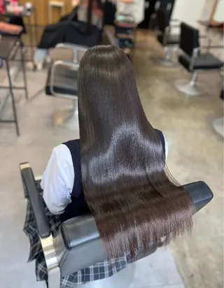 ロング カラー ✨傷まないカラー ✨縮毛矯正✨レオンのヘアスタイル